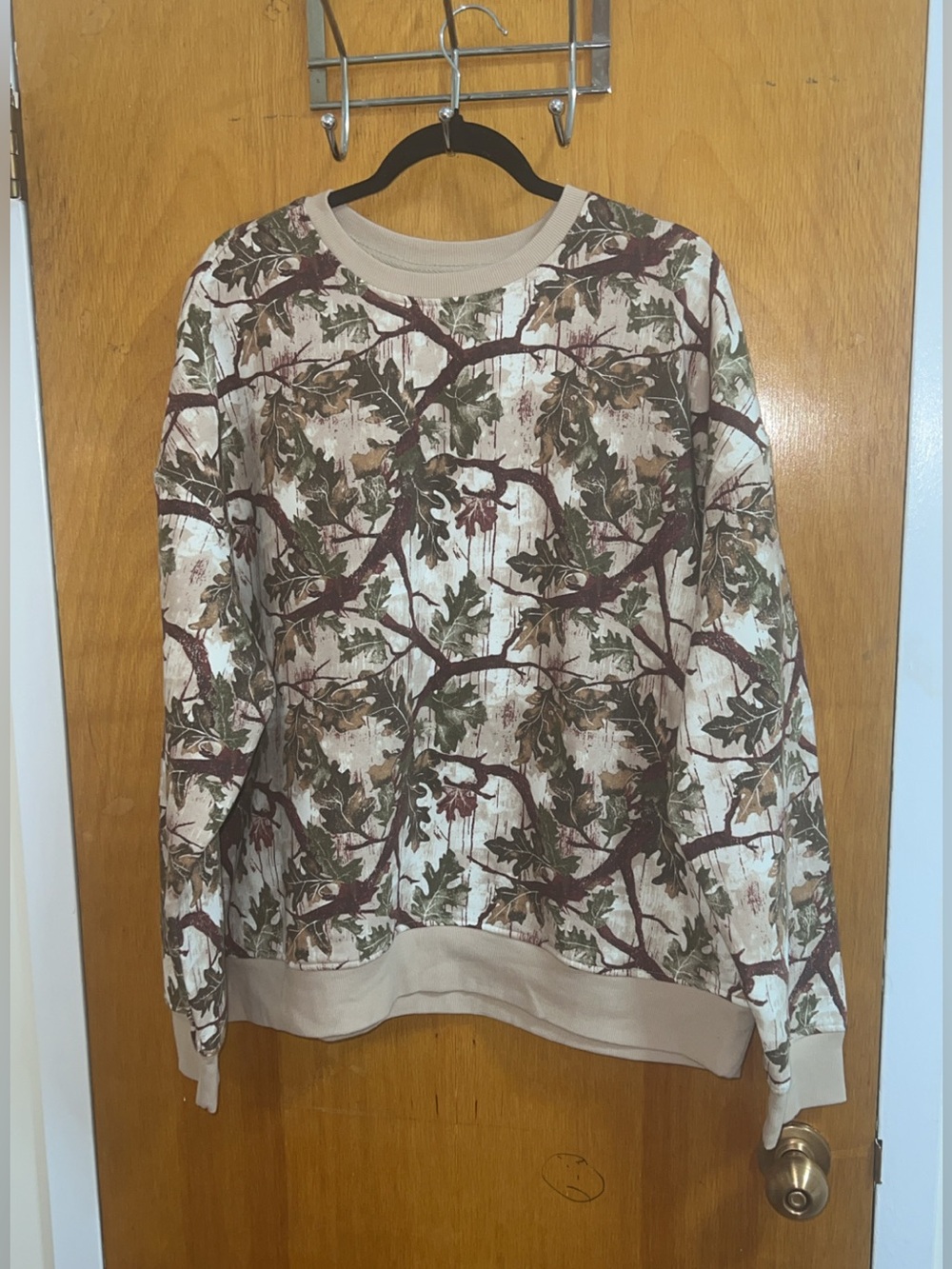 Unisex Original Use Beige Crewneck Sweater with Olive & Brown Leaf Pattern sizeL